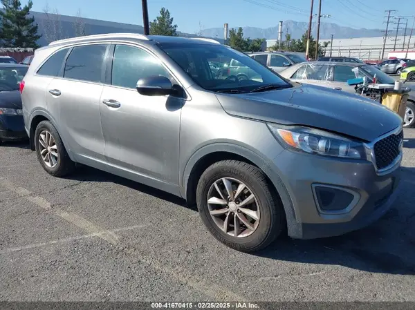 5XYPG4A35GG120195 2016 KIA SORENTO - Image 1