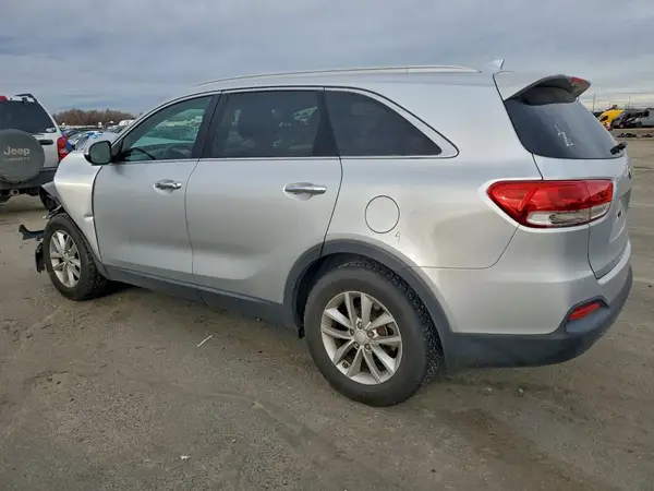 5XYPG4A35GG122030 2016 KIA SORENTO - Image 2