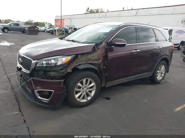 5XYPG4A35GG122450 2016 KIA SORENTO - Image 2