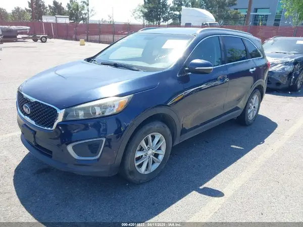 5XYPG4A35GG123470 2016 KIA SORENTO - Image 2