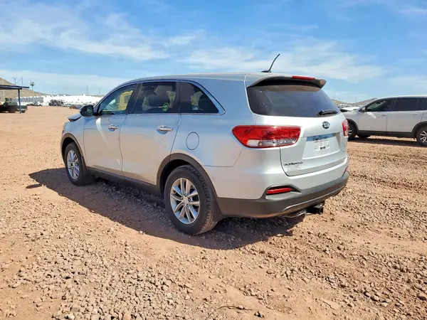 5XYPG4A35GG125137 2016 KIA SORENTO - Image 2