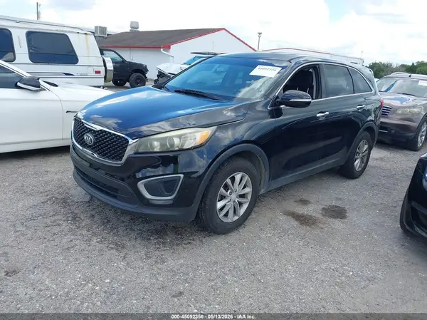 5XYPG4A35GG132153 2016 KIA SORENTO - Image 2