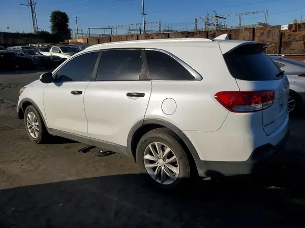 5XYPG4A35GG138471 2016 KIA SORENTO - Image 2