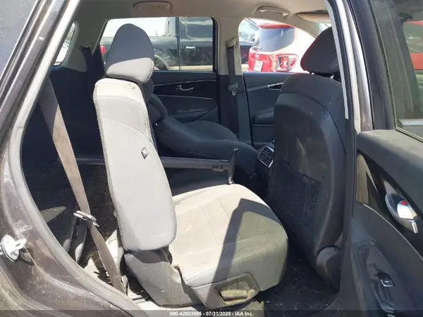 5XYPG4A35GG138714 2016 KIA SORENTO - Image 8