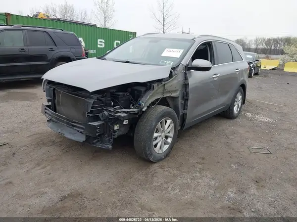 5XYPG4A35GG140379 2016 KIA SORENTO - Image 2