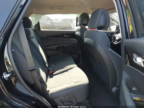 5XYPG4A35GG146280 2016 KIA SORENTO - Image 8
