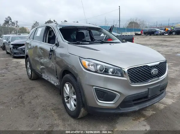 5XYPG4A35GG149678 2016 KIA SORENTO - Image 1