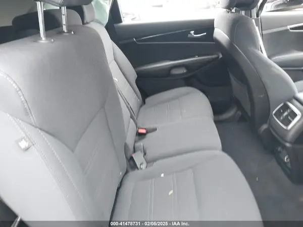 5XYPG4A35GG149678 2016 KIA SORENTO - Image 8