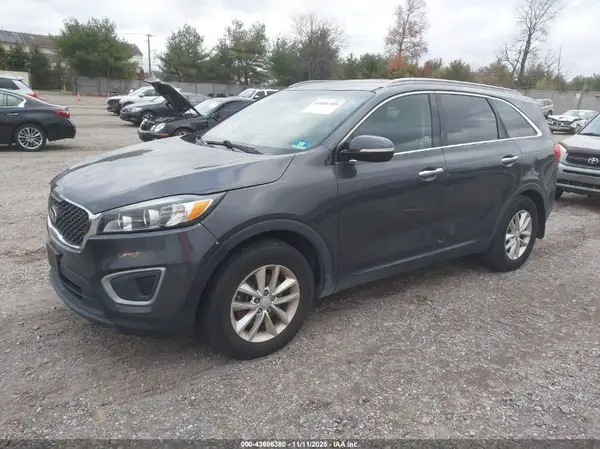 5XYPG4A35GG154007 2016 KIA SORENTO - Image 2