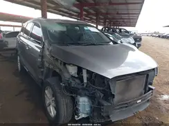 5XYPG4A35GG158008 2016 KIA SORENTO
