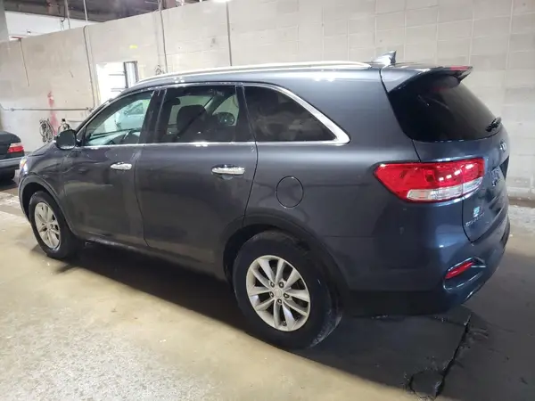 5XYPG4A35GG161989 2016 KIA SORENTO - Image 2