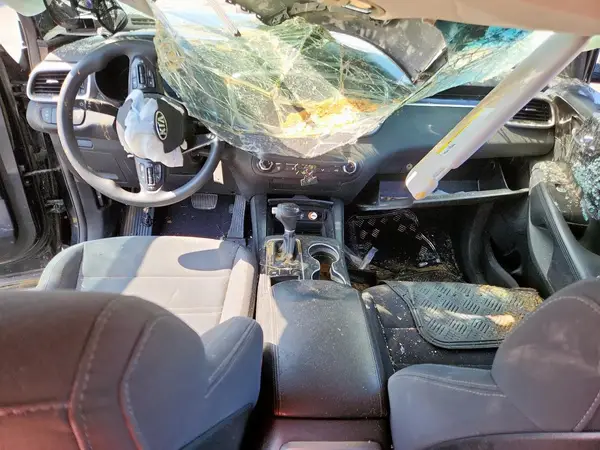 5XYPG4A35GG164519 2016 KIA SORENTO - Image 8