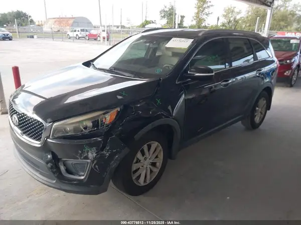 5XYPG4A35GG167971 2016 KIA SORENTO - Image 2