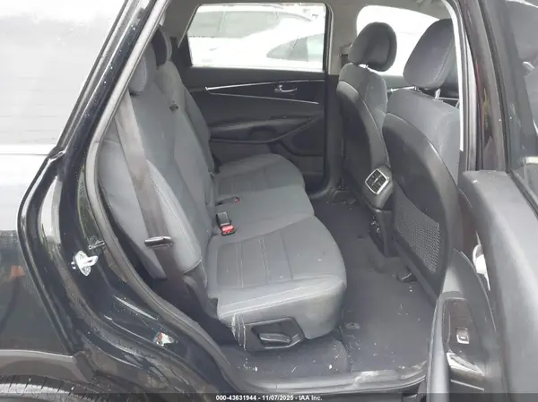 5XYPG4A35GG169140 2016 KIA SORENTO - Image 8