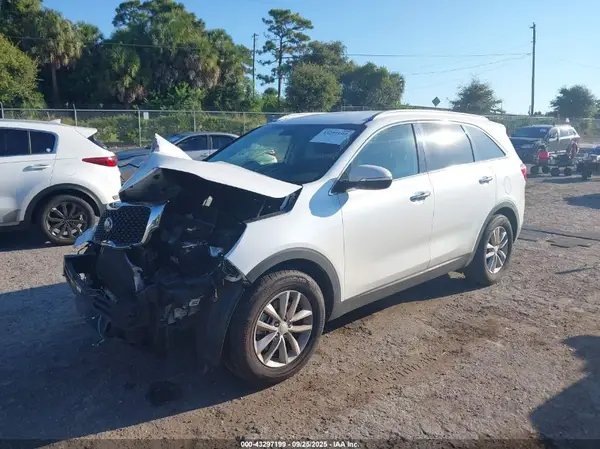 5XYPG4A35GG173544 2016 KIA SORENTO - Image 2