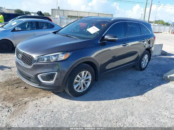 5XYPG4A35GG174290 2016 KIA SORENTO - Image 2