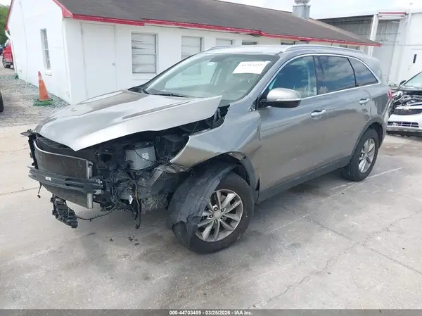 5XYPG4A35GG181031 2016 KIA SORENTO - Image 2