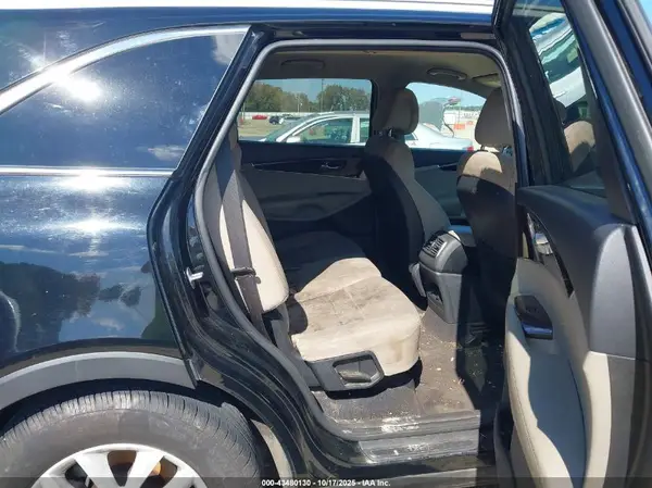 5XYPG4A35GG183930 2016 KIA SORENTO - Image 8