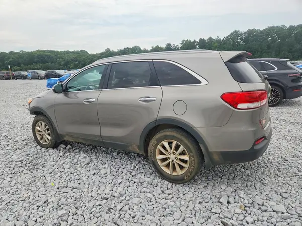 5XYPG4A35HG205345 2017 KIA SORENTO - Image 2