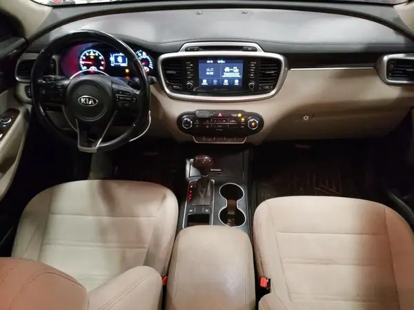 5XYPG4A35HG206270 2017 KIA SORENTO - Image 8