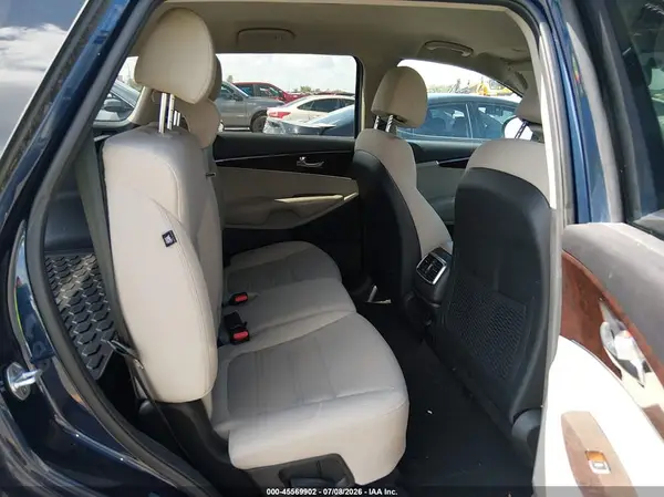 5XYPG4A35HG218113 2017 KIA SORENTO - Image 8