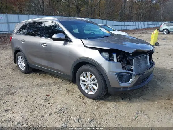 5XYPG4A35HG222338 2017 KIA SORENTO - Image 1