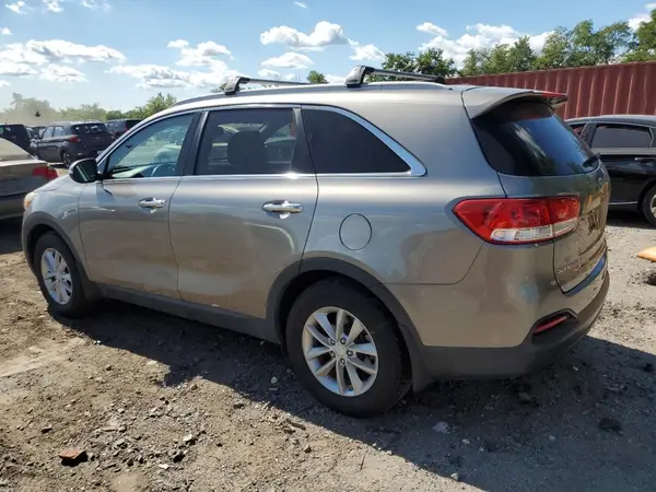 5XYPG4A35HG226258 2017 KIA SORENTO - Image 2