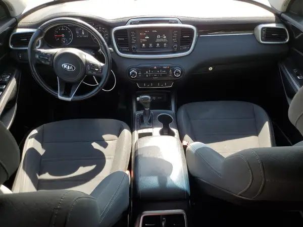 5XYPG4A35HG226258 2017 KIA SORENTO - Image 8