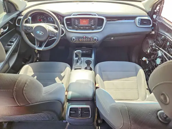 5XYPG4A35HG230262 2017 KIA SORENTO - Image 8