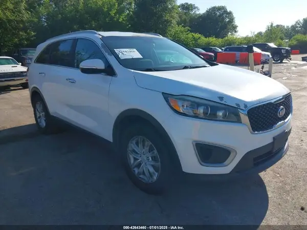 5XYPG4A35HG233050 2017 KIA SORENTO - Image 1