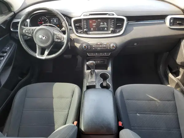 5XYPG4A35HG238751 2017 KIA SORENTO - Image 8