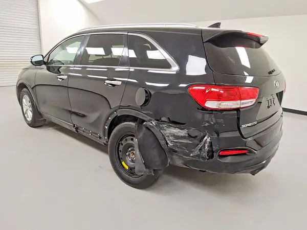5XYPG4A35HG242251 2017 KIA SORENTO - Image 2