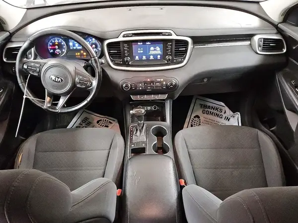 5XYPG4A35HG242251 2017 KIA SORENTO - Image 8