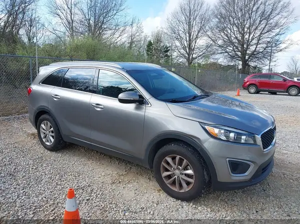 5XYPG4A35HG244825 2017 KIA SORENTO - Image 1