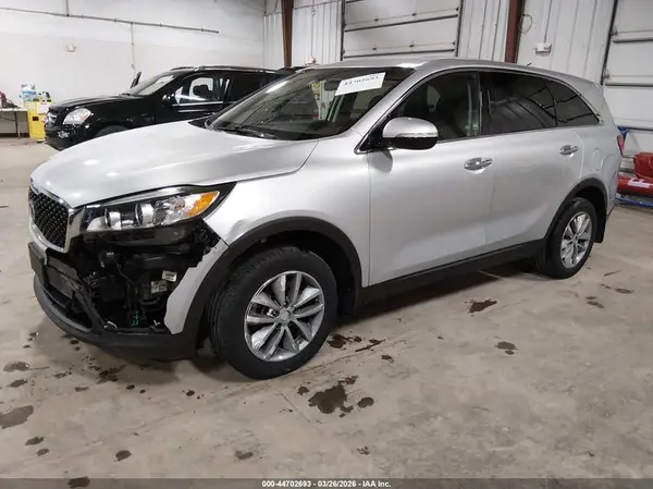 5XYPG4A35HG258336 2017 KIA SORENTO - Image 2