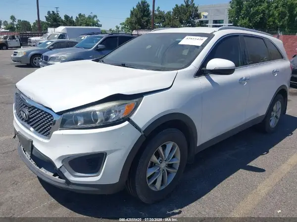 5XYPG4A35HG258546 2017 KIA SORENTO - Image 2