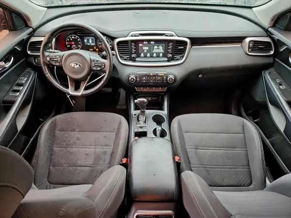 5XYPG4A35HG259549 2017 KIA SORENTO - Image 8