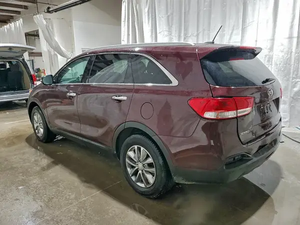 5XYPG4A35HG260720 2017 KIA SORENTO - Image 2