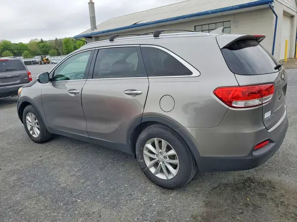 5XYPG4A35HG266792 2017 KIA SORENTO - Image 2