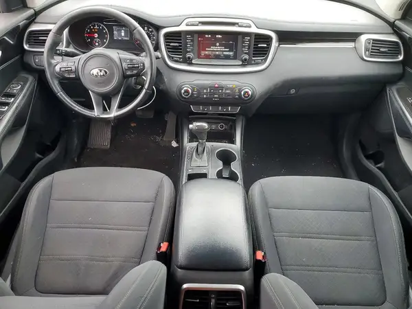 5XYPG4A35HG266792 2017 KIA SORENTO - Image 8