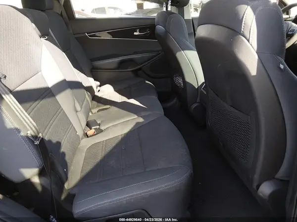 5XYPG4A35HG269319 2017 KIA SORENTO - Image 8