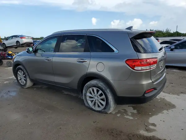 5XYPG4A35HG271653 2017 KIA SORENTO - Image 2
