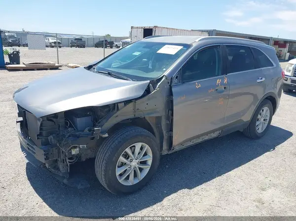 5XYPG4A35HG273239 2017 KIA SORENTO - Image 2
