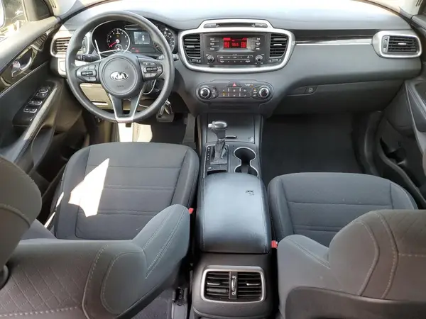 5XYPG4A35HG277291 2017 KIA SORENTO - Image 8