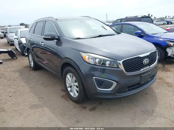 5XYPG4A35HG279073 2017 KIA SORENTO - Image 1