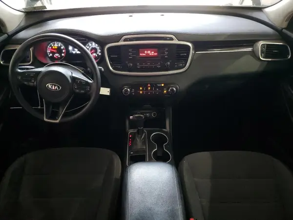 5XYPG4A35HG281941 2017 KIA SORENTO - Image 8