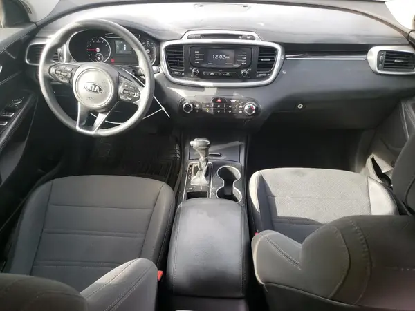 5XYPG4A35HG282622 2017 KIA SORENTO - Image 8