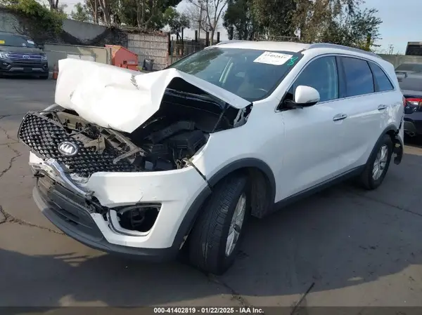 5XYPG4A35HG298867 2017 KIA SORENTO - Image 2
