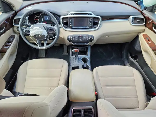 5XYPG4A35HG316638 2017 KIA SORENTO - Image 8