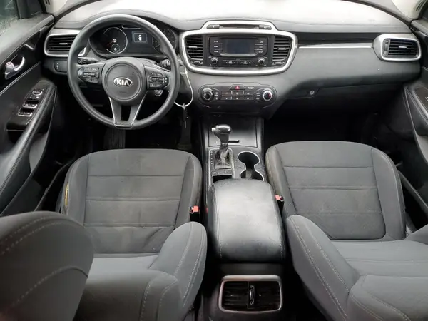 5XYPG4A35HG324660 2017 KIA SORENTO - Image 8